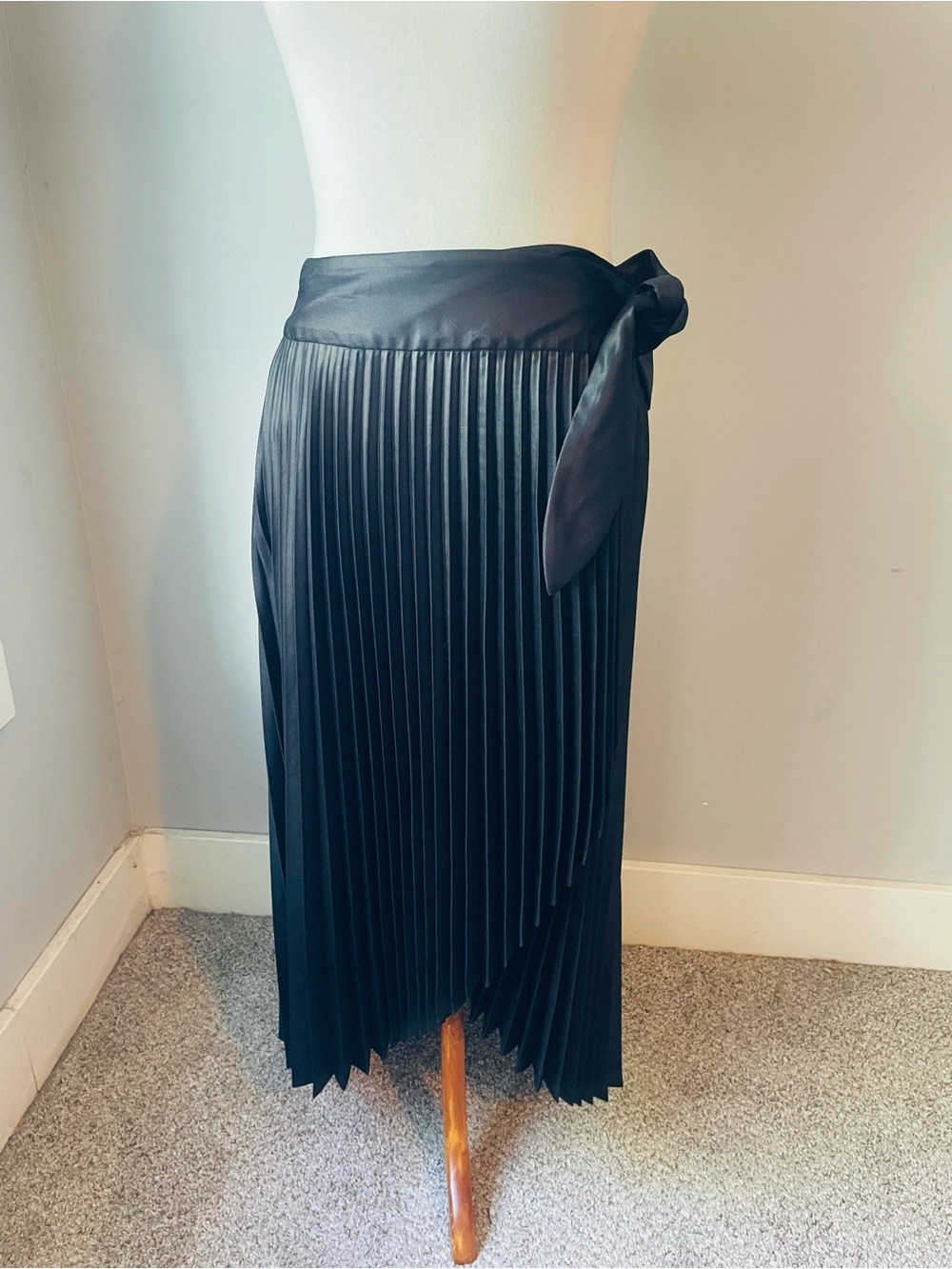 WHBM Black Pleated Wrap Midi Skirt